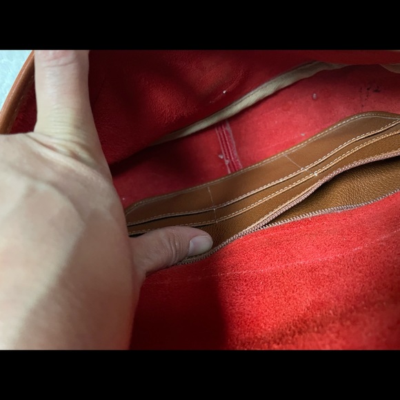 Vintage Dooney & Bourke Crossbody / Red Leather - Picture 4 of 8